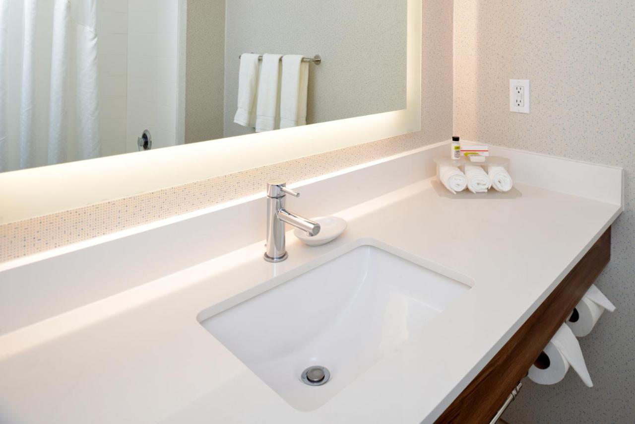 Holiday Inn Express Lodi By Ihg Zewnętrze zdjęcie